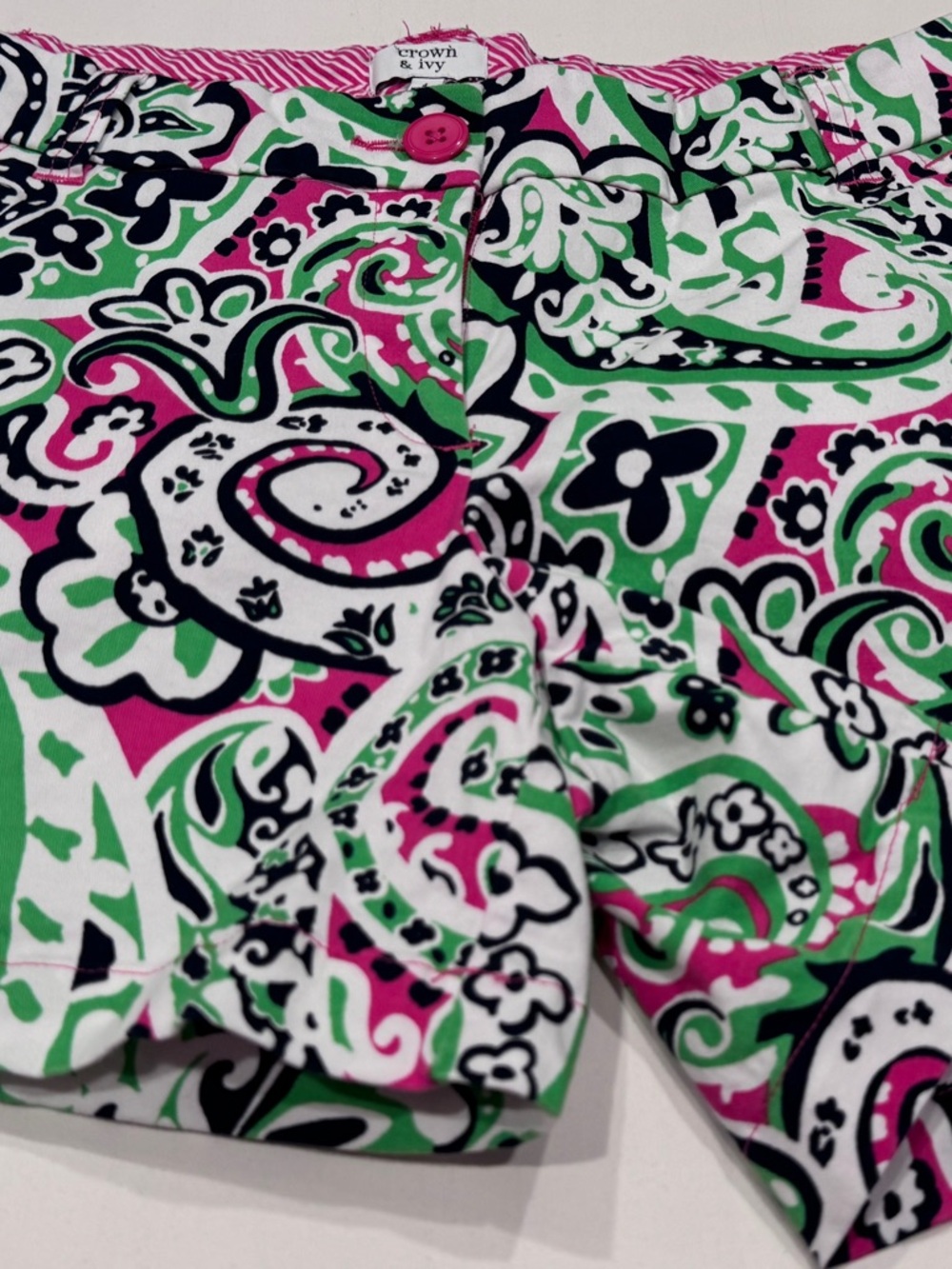 crown & ivy Bright Paisley Shorts in Hot Pink, Green & White